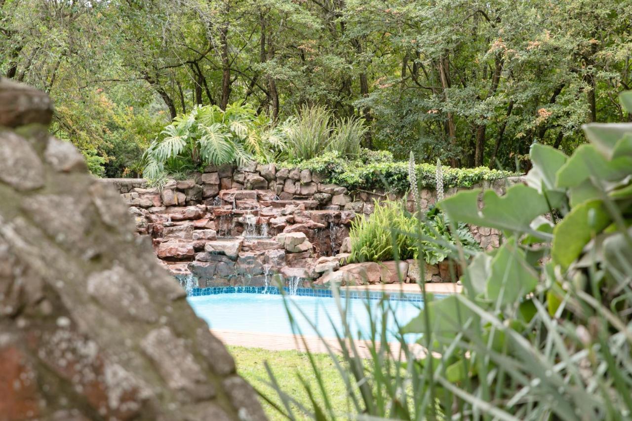 Chantecler Hotel Botha's Hill Exterior foto